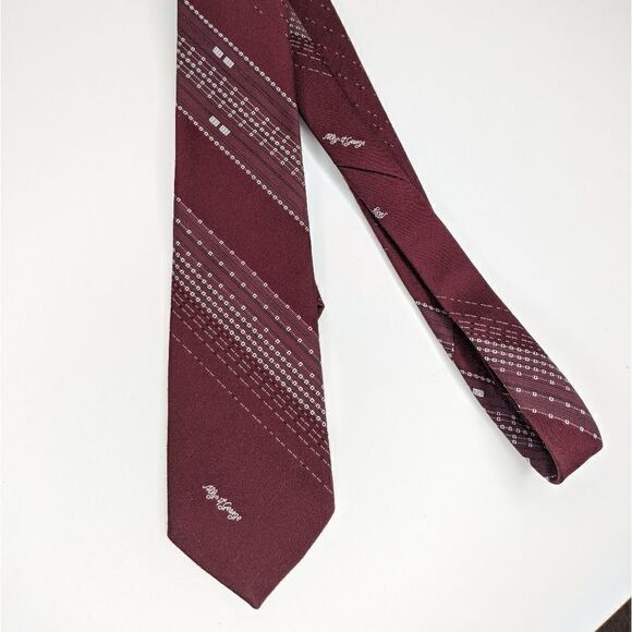⭐ Allyn St George Maroon Tie - Picture 2 of 4